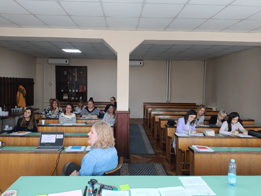 „Postupanje profesionalaca/ki u radu sa ženama iz marginalizovanih grupa sa iskustvom nasilja“ – Žabalj — naslovna